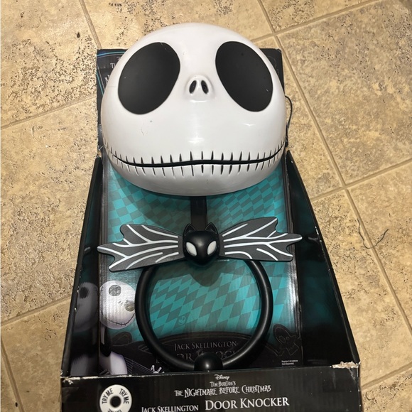 Disney Jack Skellington  Door Knocker - Picture 1 of 6